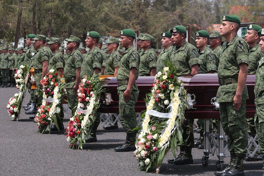 170505FuneralMilitar13