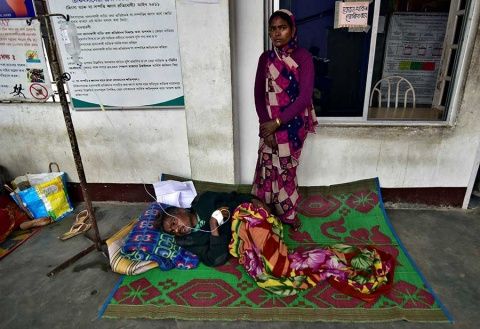 alcohol adulterado india muertos2322019nota2
