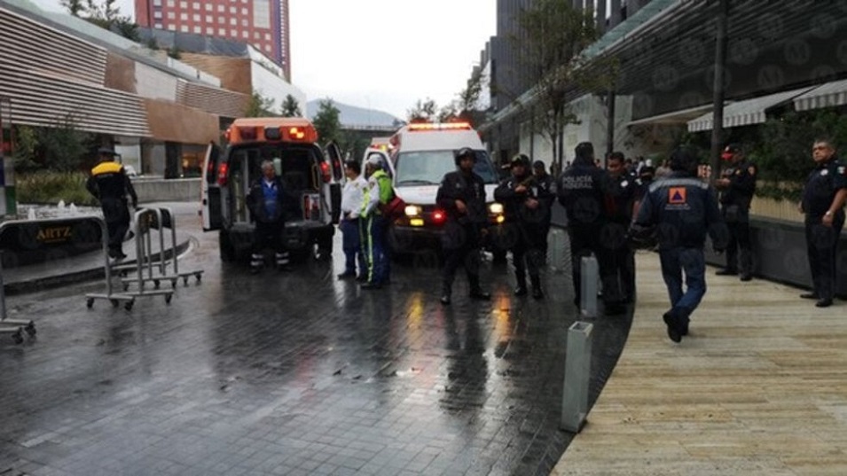 policias inmediaciones plaza artz pedreal thumb 591 348