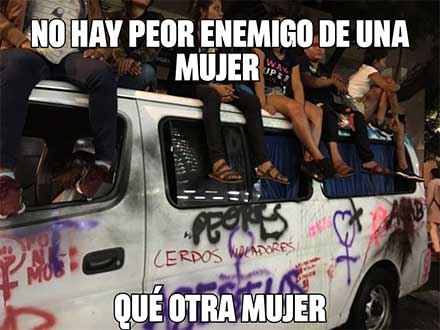 vinieron a apoyarlas desde guerrero y les destrozaron su camioneta 4