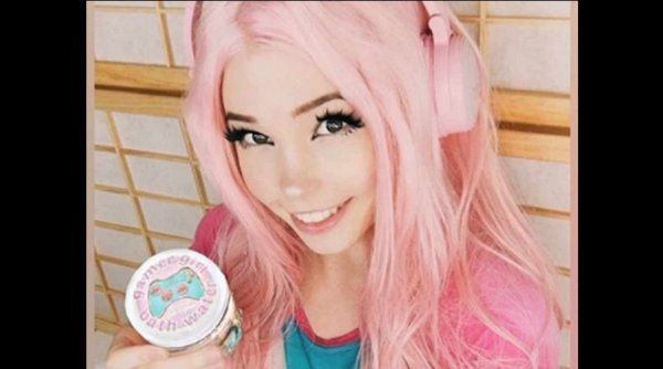 &iexcl;Lo que faltaba! Influencer vende en frascos el agua con la que se ba&ntilde;&oacute; y seguidores la compran