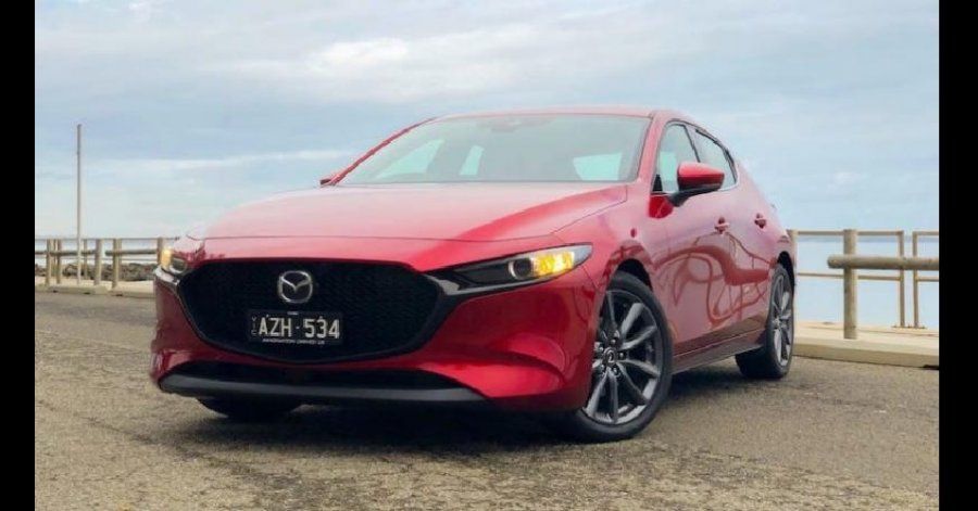  AlertaProfeco: Por falla en birlos, llantas del Mazda 3 podrían salir  volando