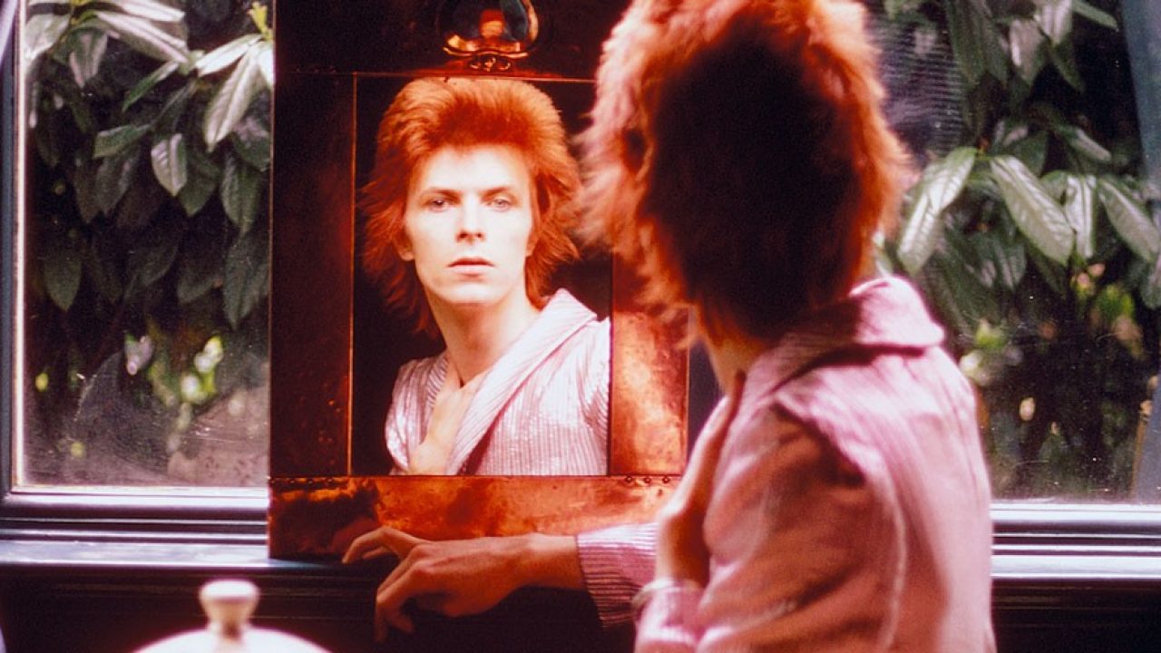 David-Bowie-desde-el-lente-de-Mick-Rock-1280x720.jpeg