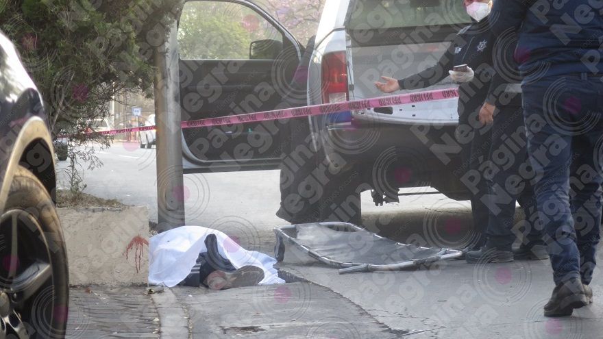 El cuerpo fue abanderado por los elementos de la Policía Municipal