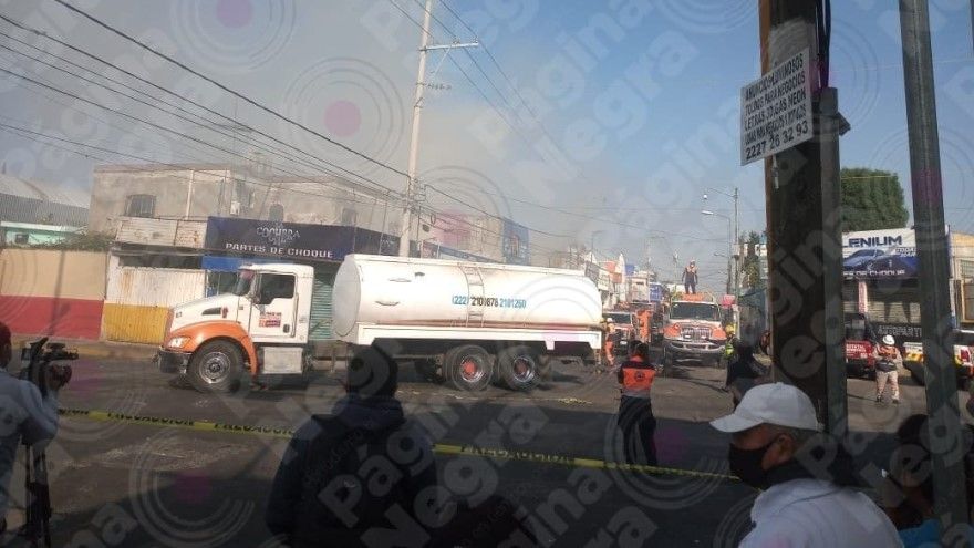 Por más de media hora trabajaron los vulcanos en sofocar el fuego