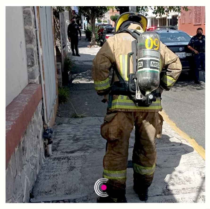 2 bomberos puebla 051121