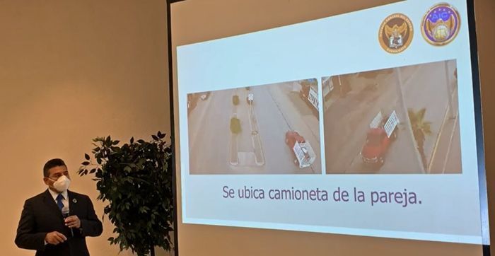 camioneta pareja