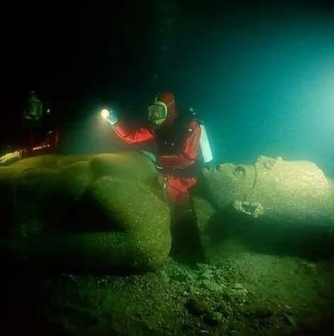 La ciudad de Heracleion en el antiguo Egipto fue muy importante, pero debido a las condiciones climáticas terminó bajo el agua, a 45 metros de profundidad del Mediterráneo frente a Alejandría.