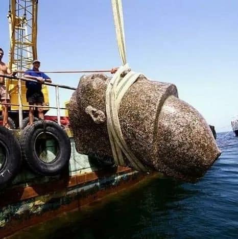 La ciudad de Heracleion en el antiguo Egipto fue muy importante, pero debido a las condiciones climáticas terminó bajo el agua, a 45 metros de profundidad del Mediterráneo frente a Alejandría.