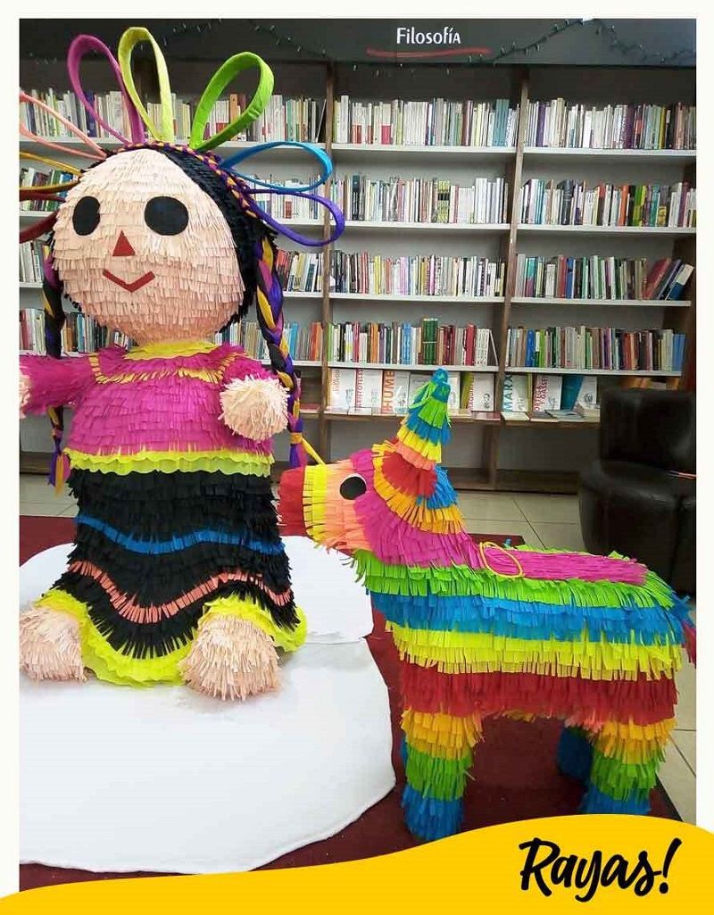pinata muneca Maria 2