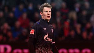 Lo m&aacute;s inaudito que ver&aacute;s hoy: arquero del Bayern Munich rebana el bal&oacute;n