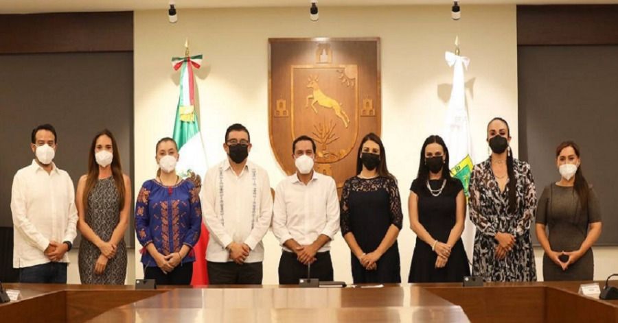 Los pr&oacute;ximos diputados locales del PAN compartieron experiencias de trabajo con legisladores de Yucat&aacute;n.