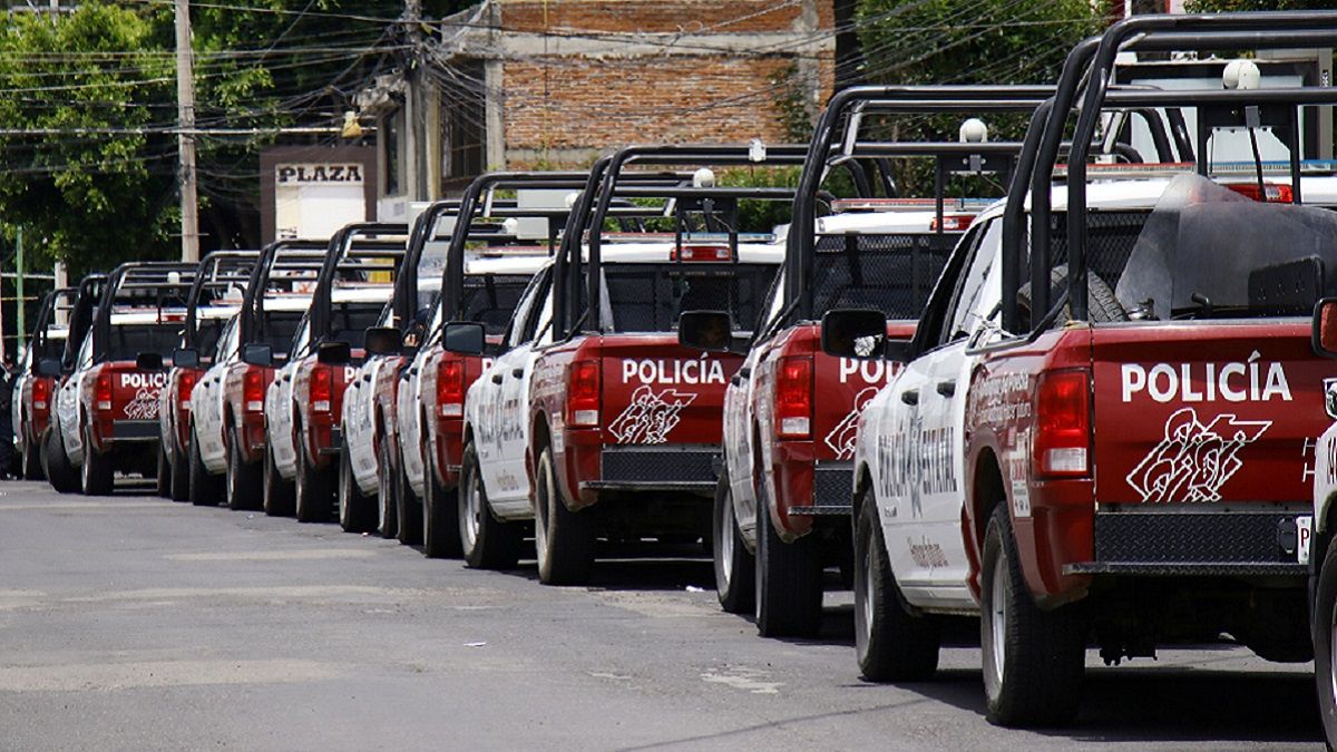 Adquisici&oacute;n de mil patrullas para municipios no generar&aacute;n deuda al estado: Barbosa