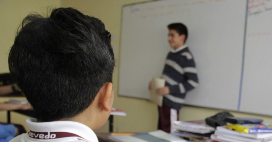 Ser&aacute; personal administrativo, maestros, m&eacute;dicos educativos, los considerados para la vacuna contra el coronavirus.
