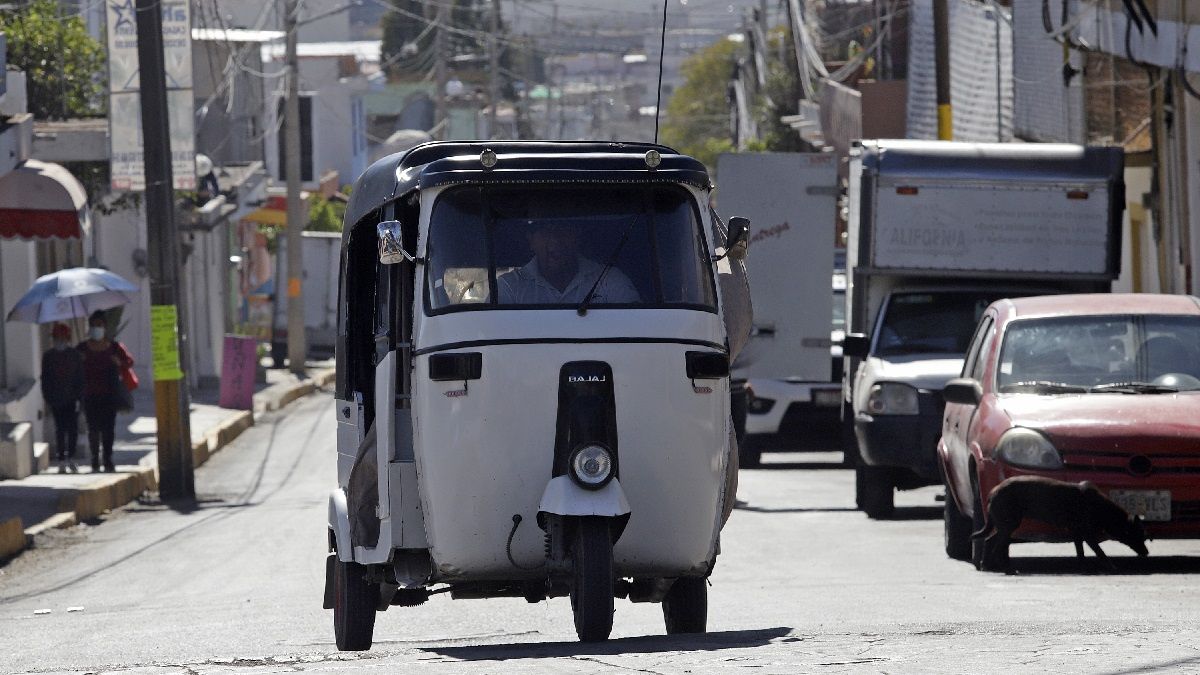 Habr&aacute; mototaxis s&oacute;lo en las regiones de Puebla donde sean necesarios: Barbosa