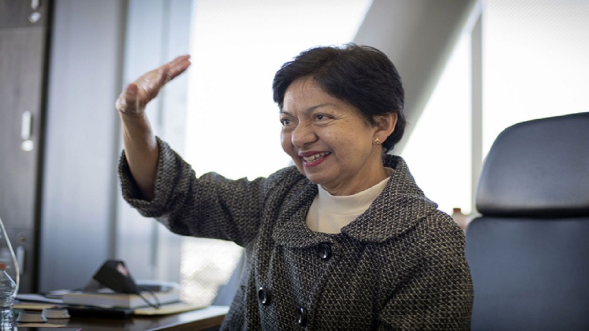 Es un orgullo ver a nuestros egresados desempe&ntilde;arse profesionalmente y con &eacute;xito: Rectora Lilia Cedillo
