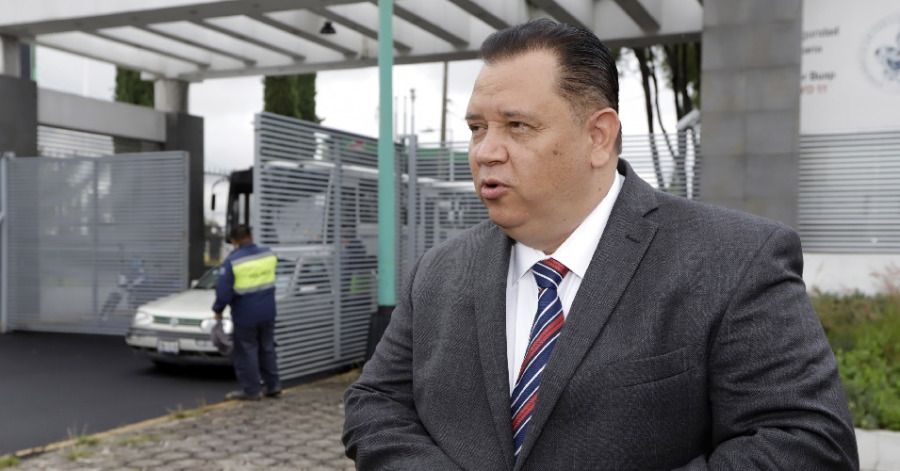 Paredes present&oacute; su plan de trabajo al Consejo Universitario.