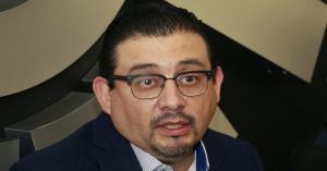 En 10 municipios de Puebla los ediles que se fueron se llevaron todo el dinero: Alc&aacute;ntara