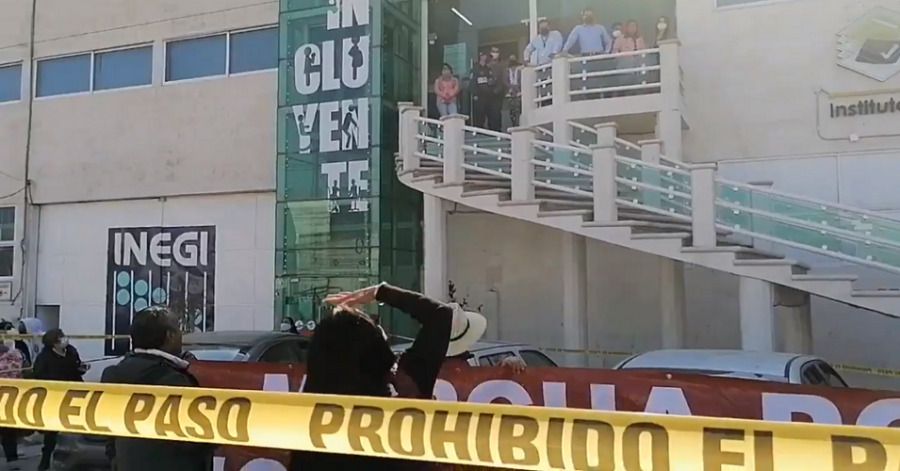 Consejeros de Morena toman sede del IEE para impedir registro de candidatos