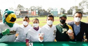 El Ayuntamiento y el club Pericos firmaron un convenio para hacer alianza en seguridad y promoci&oacute;n.