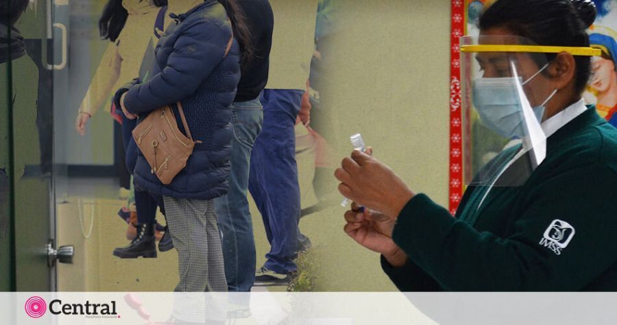 Primer d&iacute;a de vacunaci&oacute;n en Puebla: denuncian que fue beneficiado personal de Salud que no est&aacute; en la primera l&iacute;nea contra la covid