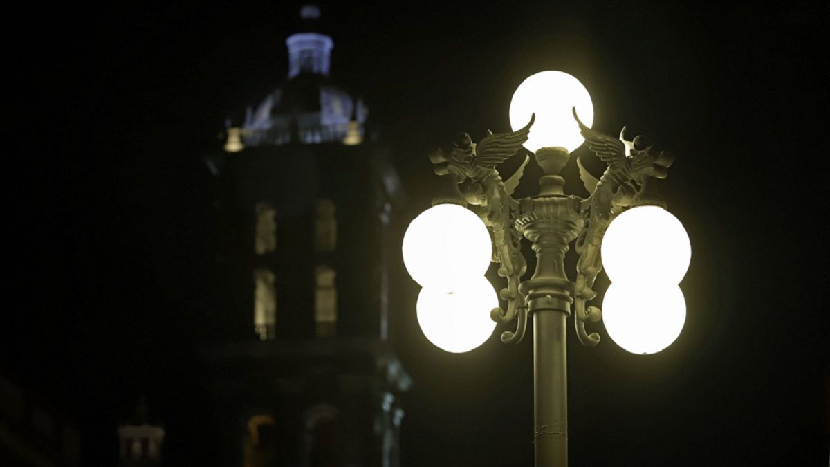 Contemplan lanzar licitaci&oacute;n para servicio de alumbrado p&uacute;blico en Puebla Capital