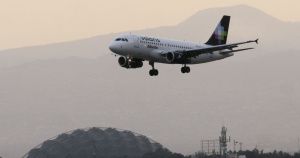 &iexcl;Abusivos! Volaris anuncia posible aumento de precios en boletos si quitan el cobro de equipaje de mano