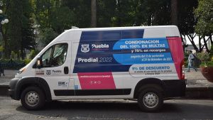 Habilita Ayuntamiento de Puebla unidad m&oacute;vil para pago de predial 2022