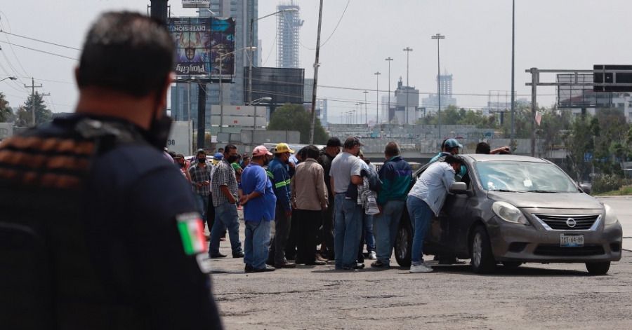 Los operativos contra taxis piratas se realizaban incompletos.