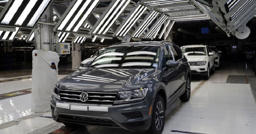VW realizar&aacute; otro paro por desabasto de chips