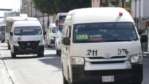 Barbosa responde a transportistas: No habr&aacute; aumento al pasaje, pese a amenaza de paros