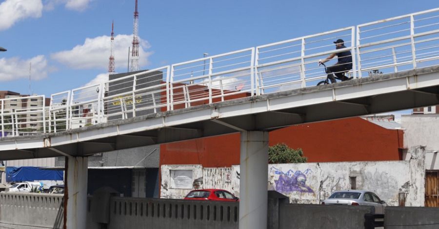 La ciclovía es una obra equivocada: Miguel Barbosa.
