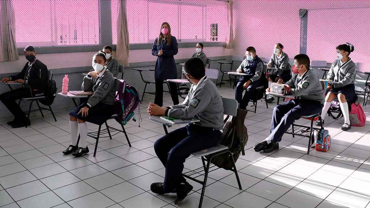 Confirmado: Puebla regresa a clases presenciales con el sistema h&iacute;brido