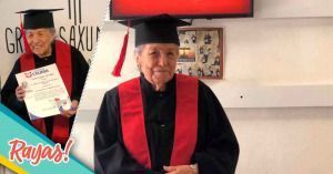 Con 93 años, abuelita se gradúa de la universidad.