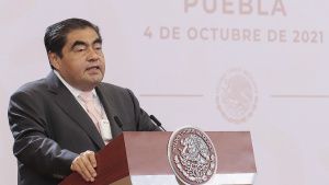 Jam&aacute;s me solicitaron una opini&oacute;n sobre la contrataci&oacute;n de Alejandro Santizo: Barbosa