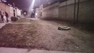 Abandonan un cuerpo encobijado en camino de terracer&iacute;a de La Libertad