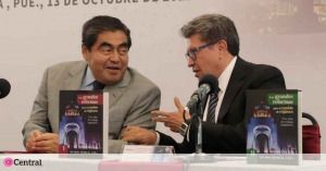 El libro abarca tres a&ntilde;os de trabajo legislativo.