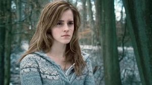 ¡Wingardium leviosa! Por 20 aniversario, Emma Watson manda carta a fans de Harry Potter