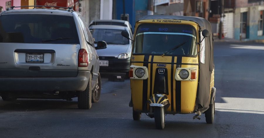 Gobierno de Puebla ir&aacute; contra los mototaxis en La Resurrecci&oacute;n