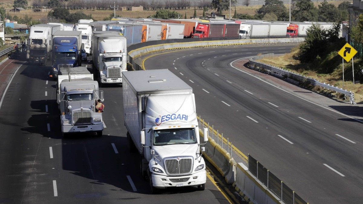 Robos a transporte de carga provocan p&eacute;rdidas de 10 mdp en la industria textil de Puebla
