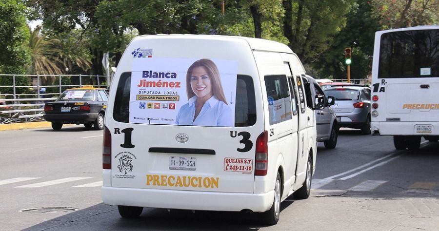 Espectaculares electorales se retirar&aacute;n aunque promuevan amparos: Barbosa