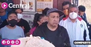 Vecinos de Xochimehuacan protestan y junta firmas para cerrar una “nueva toma clandestina”.
