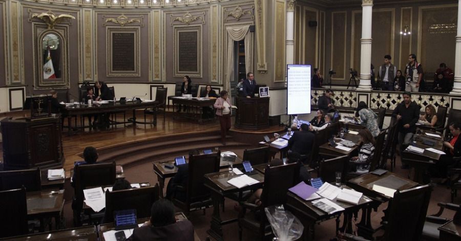 20 de 41 diputados de Puebla ya abandonaron su cargo para buscar otro