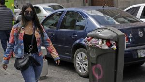 Cuatro de 10 botes de basura de Puebla capital est&aacute;n en mal estado.