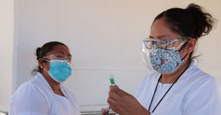 Puebla recibi&oacute; 65 mil 770 vacunas contra la COVID de Pfizer y Sinovac