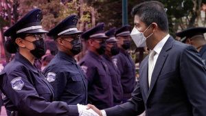 Modifica Lalo Rivera las jefaturas de sector de Polic&iacute;a Municipal en Puebla por equidad de g&eacute;nero