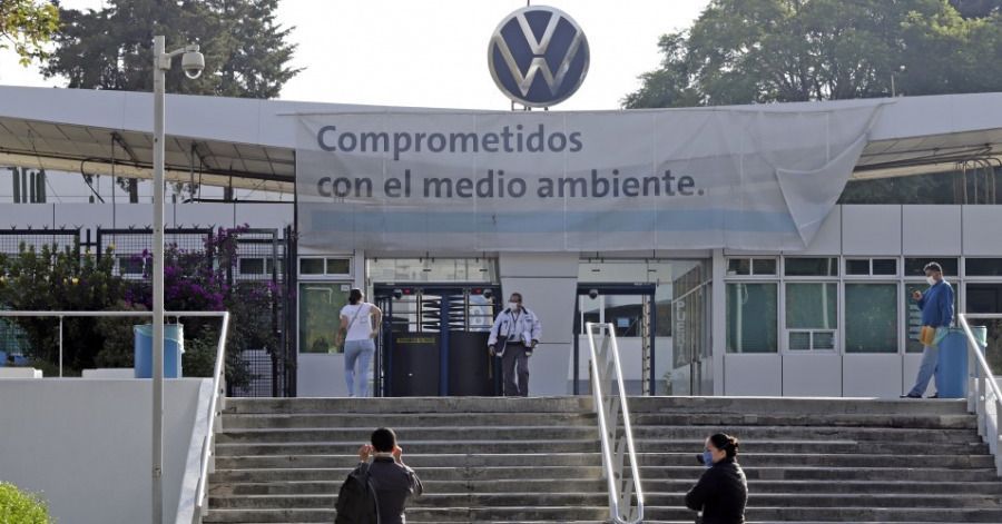 Volkswagen ampl&iacute;a su paro t&eacute;cnico