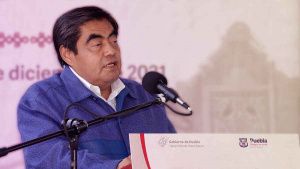 Hay m&aacute;s implicados en el saqueo a Casa Puebla y ya est&aacute;n siendo investigados: Barbosa
