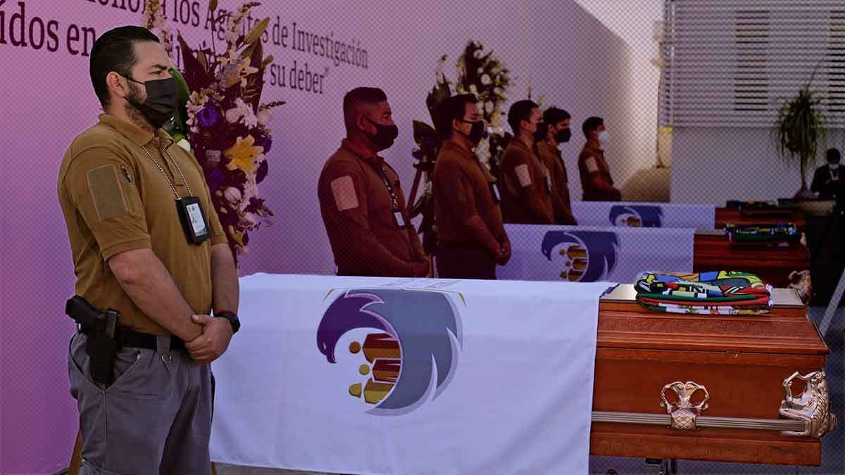 EN VIVO: Realizan homenaje de cuerpo presente a agentes de la Fiscalía ejecutados por policías de Tecamachalco