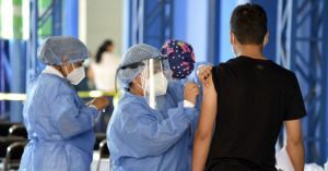 Asegura Salud que a&uacute;n hay suficientes dosis.